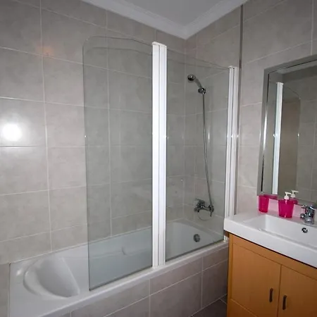 Apartamento Turistico Villa Maceira (Leiria)